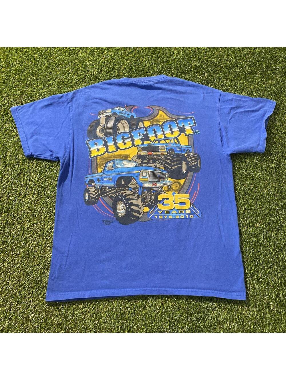 Vintage Y2K Bigfoot Monster Truck blue cotton t-shirt